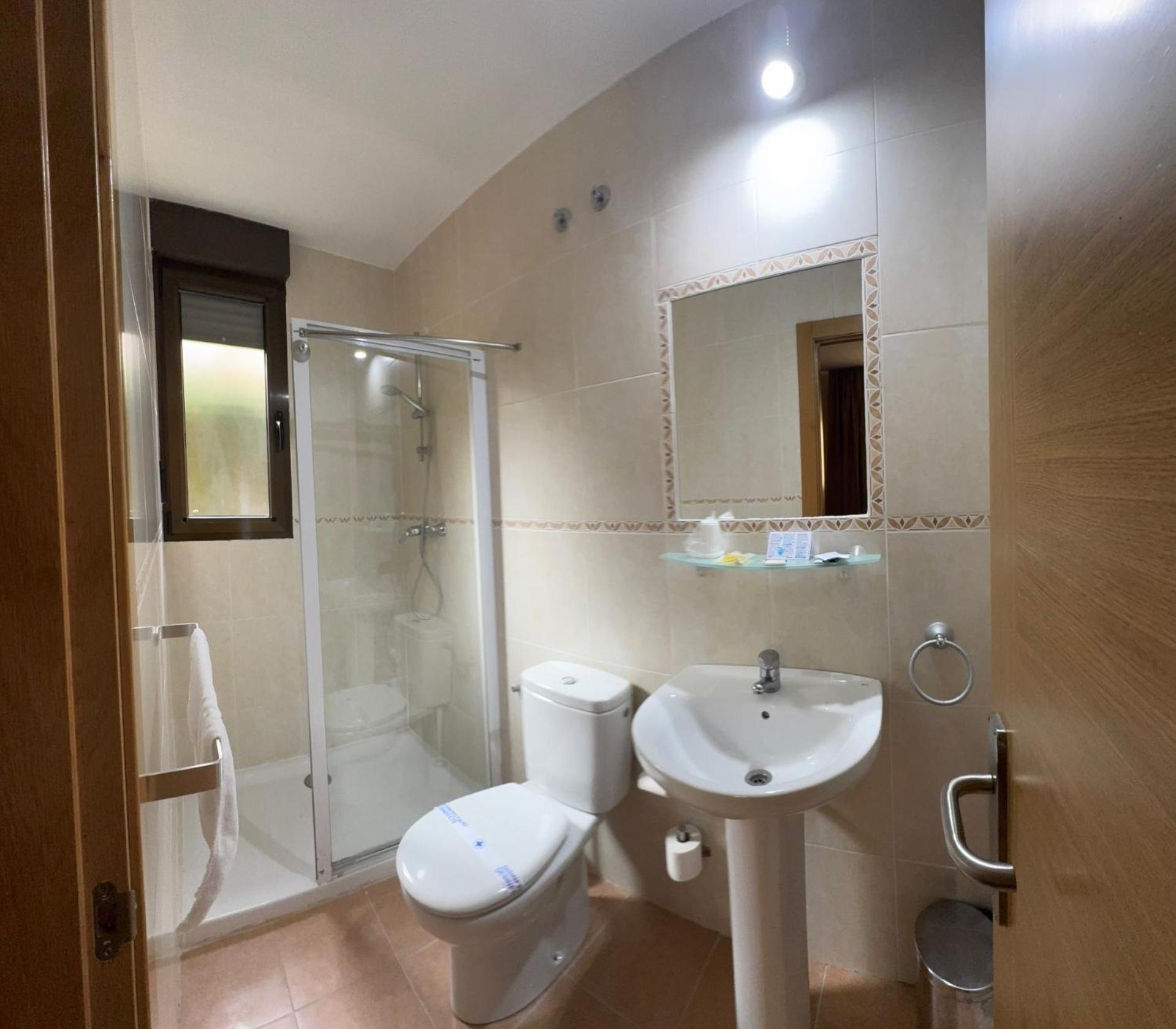 Hostal Merindades Villarcayo Eksteriør bilde