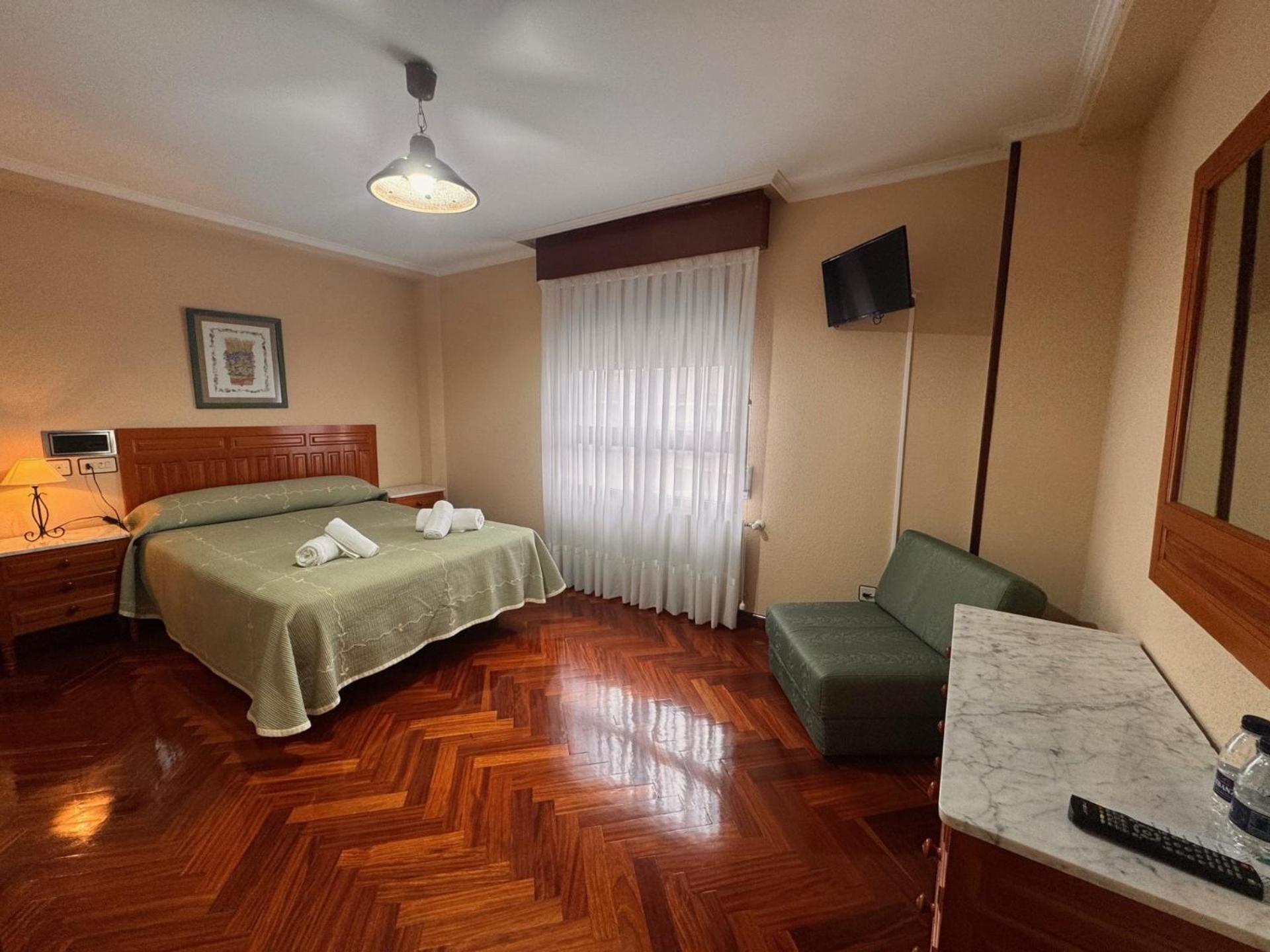 Hostal Merindades Villarcayo Eksteriør bilde